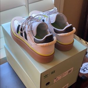 IVY PARK Supersleek 72